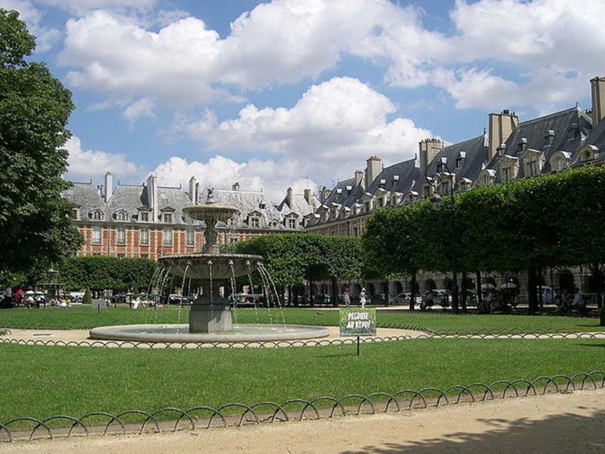 77 - Urban Sublime Le Marais Apartment Paris Bagian luar foto